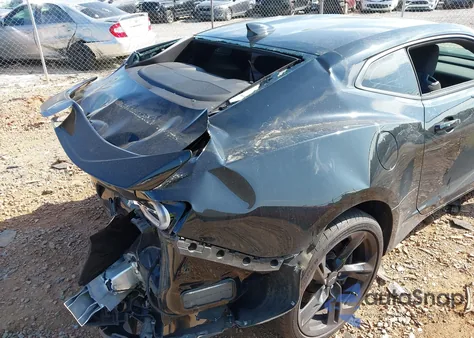 2022 Chevrolet Camaro Rwd 1Ss z USA, uszkodzony, nr VIN 1G1FF1R71N0128391